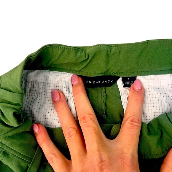 Janie and Jack Olive Green Everywhere Quick Dry Shorts Boys Size 8 - Picture 3 of 4